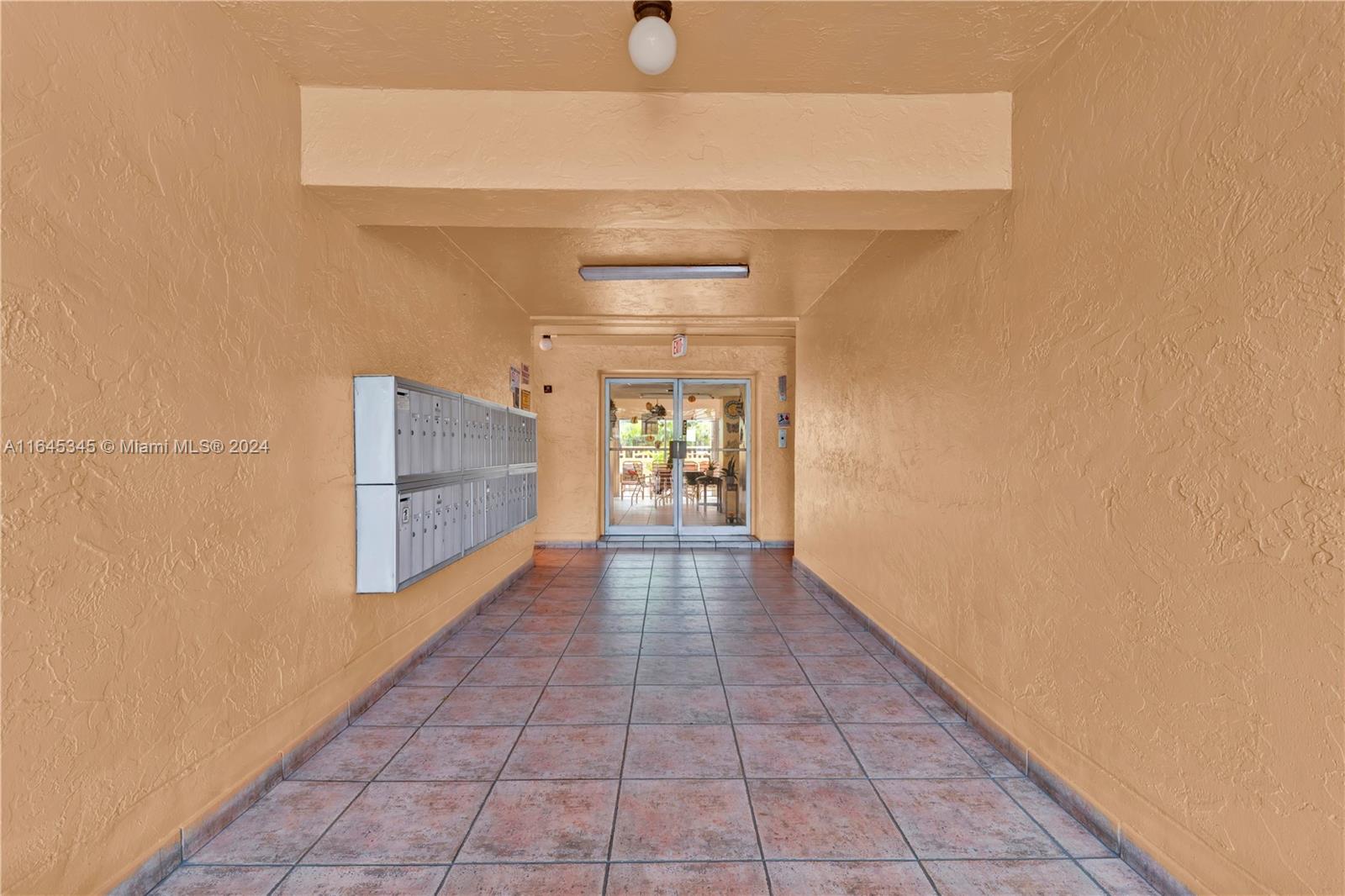 6200 W Flagler St # 301