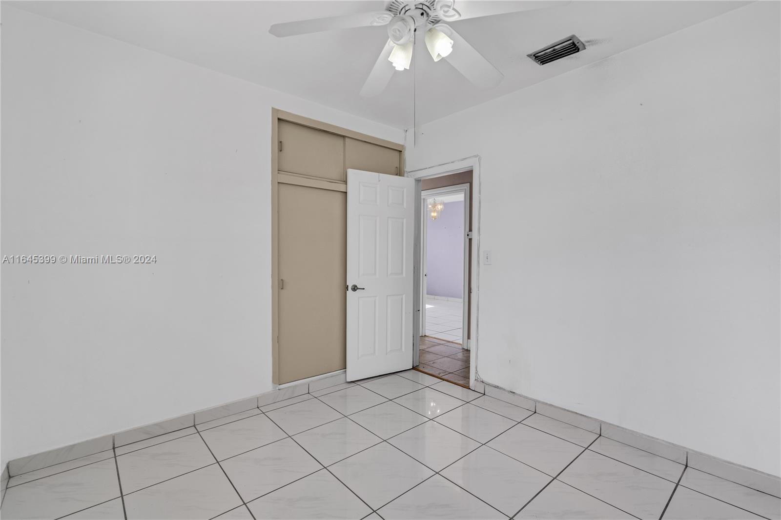 756 W 50th Pl