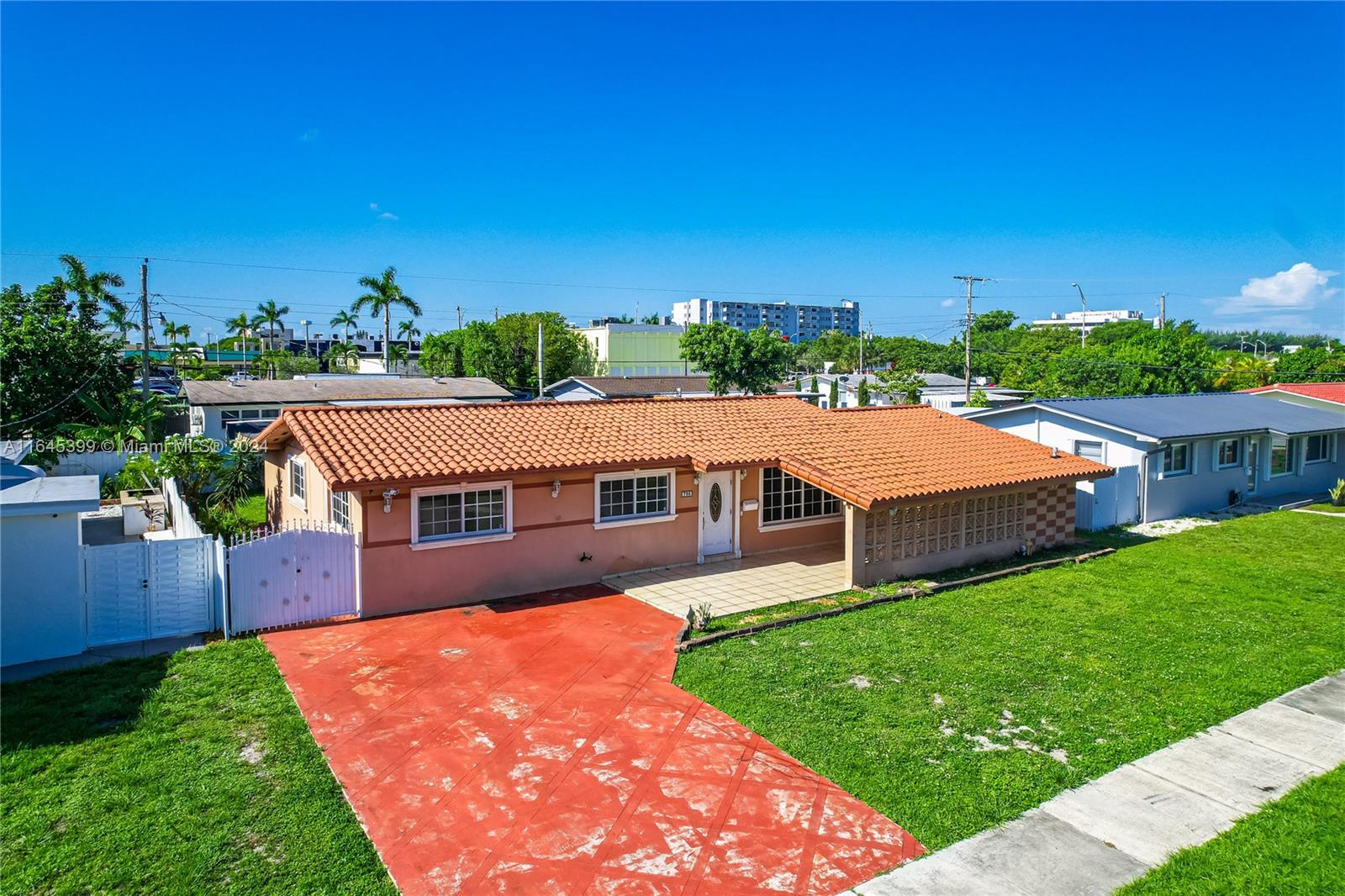 756 W 50th Pl