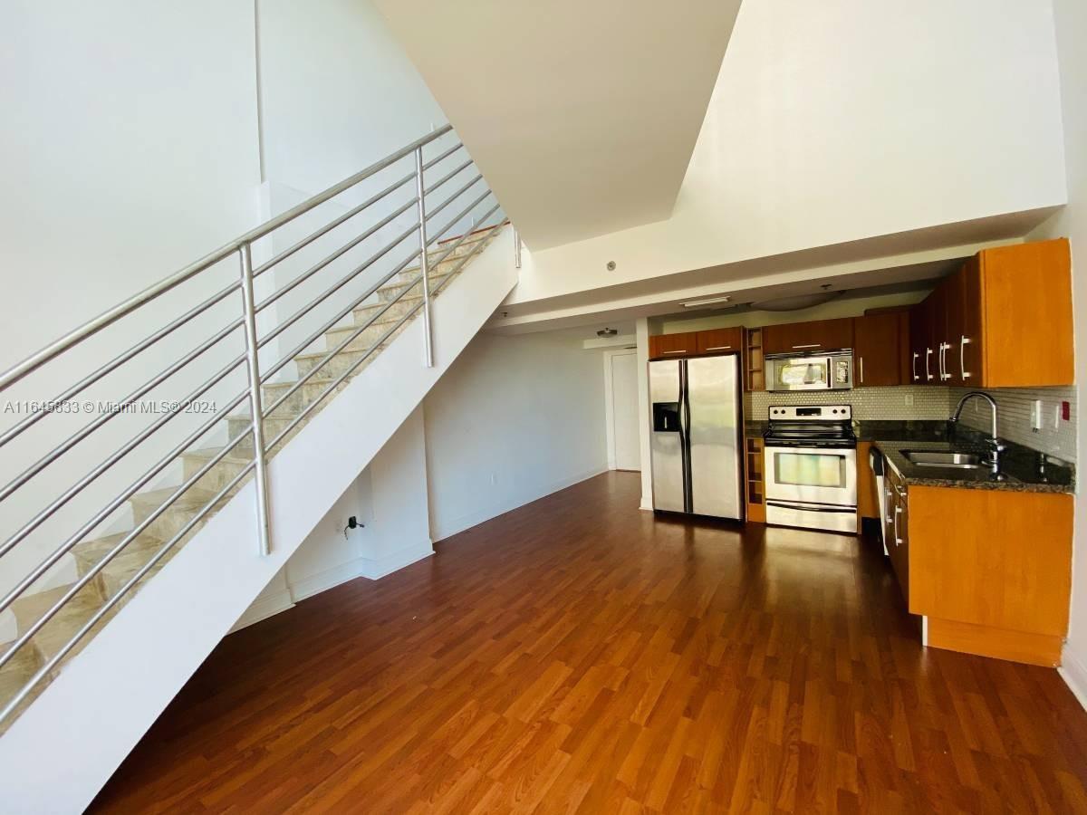 6362 Collins Ave # 503