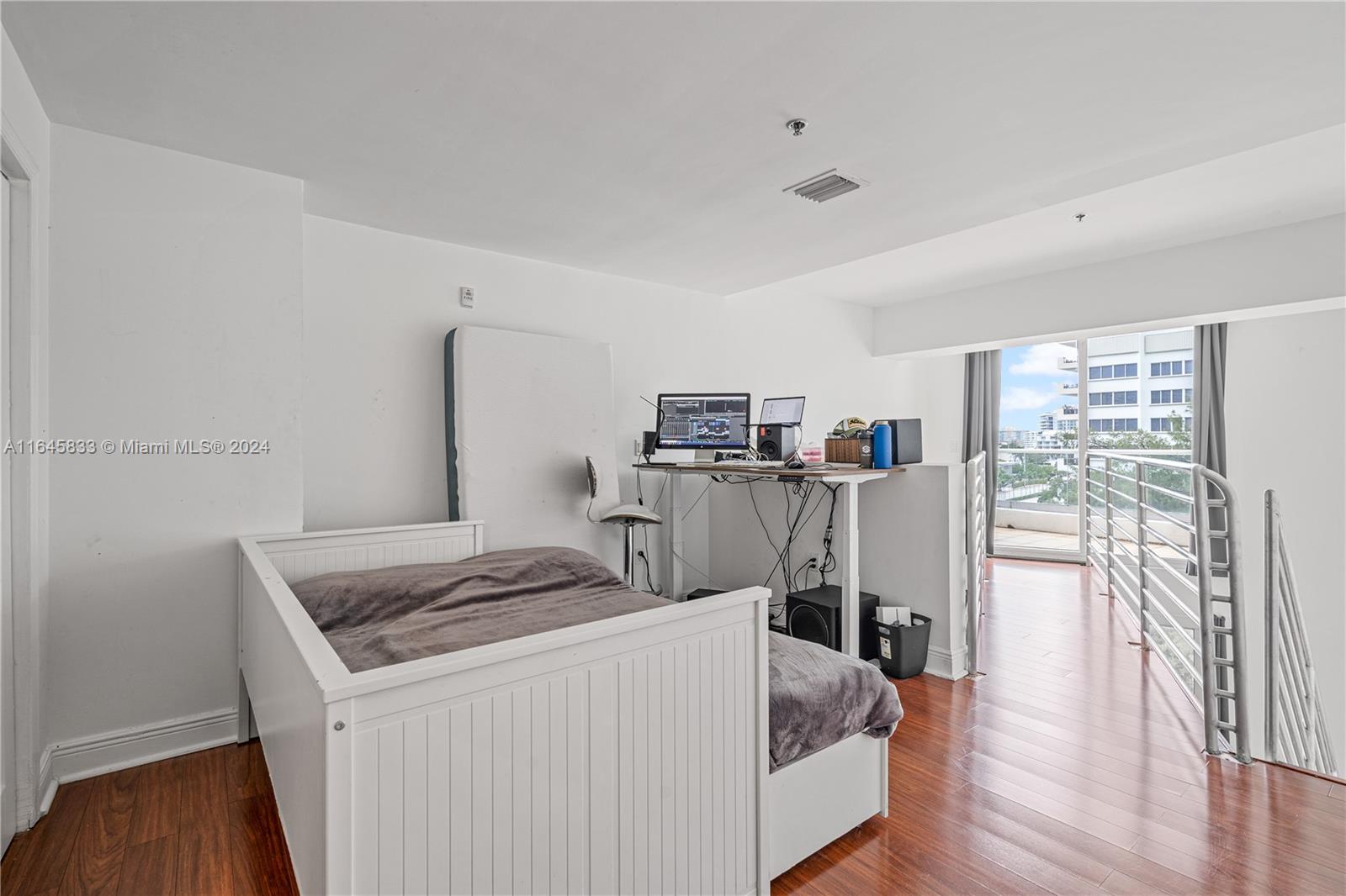 6362 Collins Ave # 503
