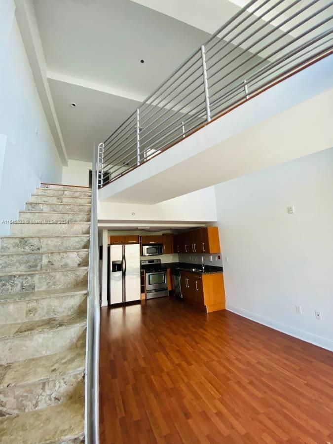 6362 Collins Ave # 503