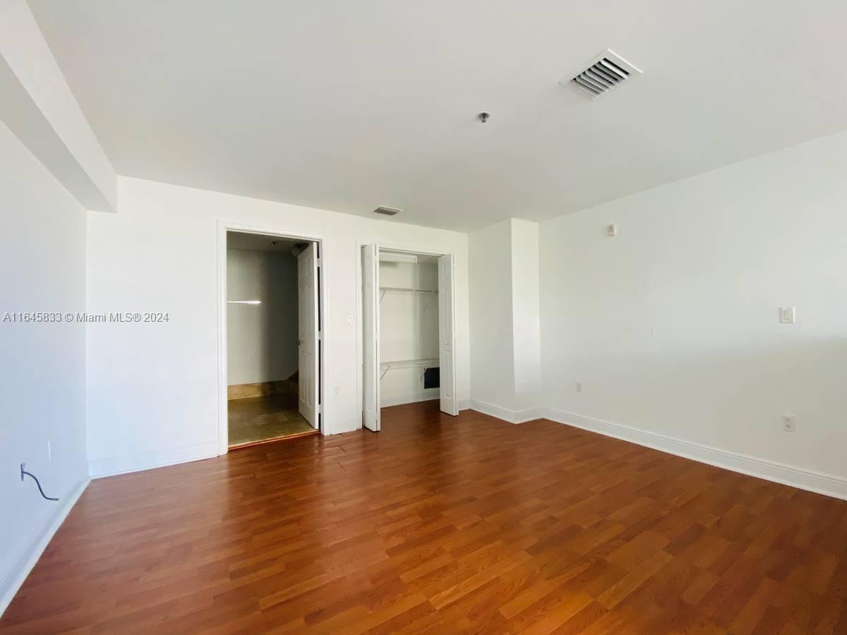 6362 Collins Ave # 503
