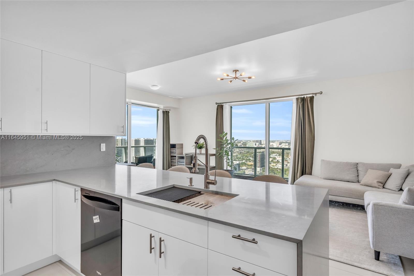 1900 N Bayshore Dr # 3611