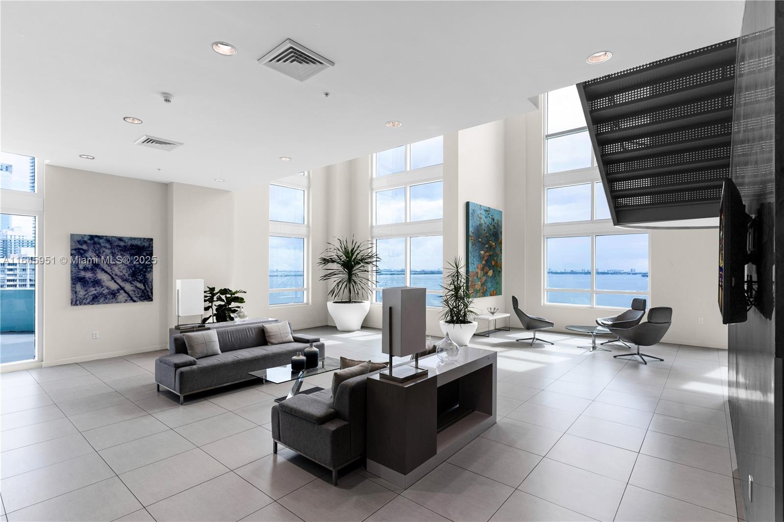 1900 N Bayshore Dr # 3611