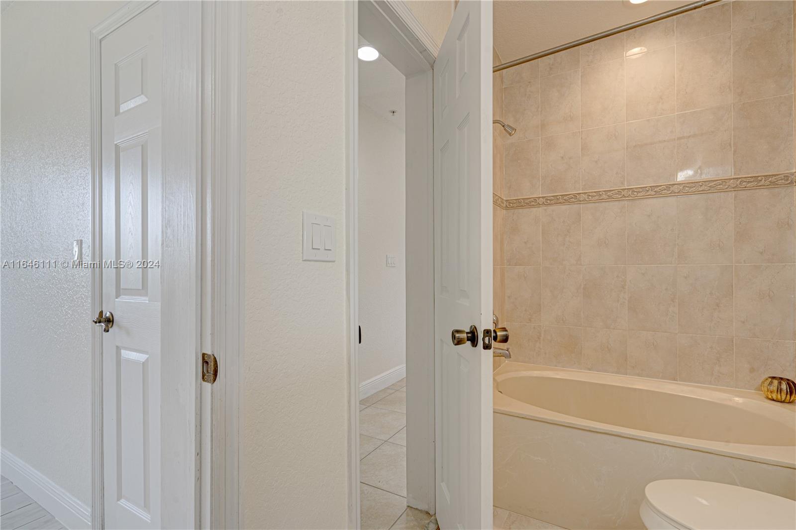 21130 SW 87th Ave # 303