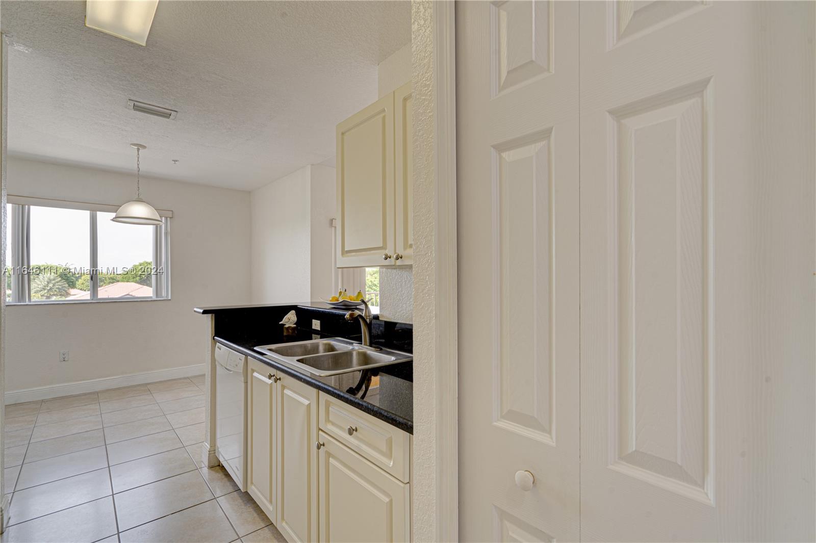 21130 SW 87th Ave # 303