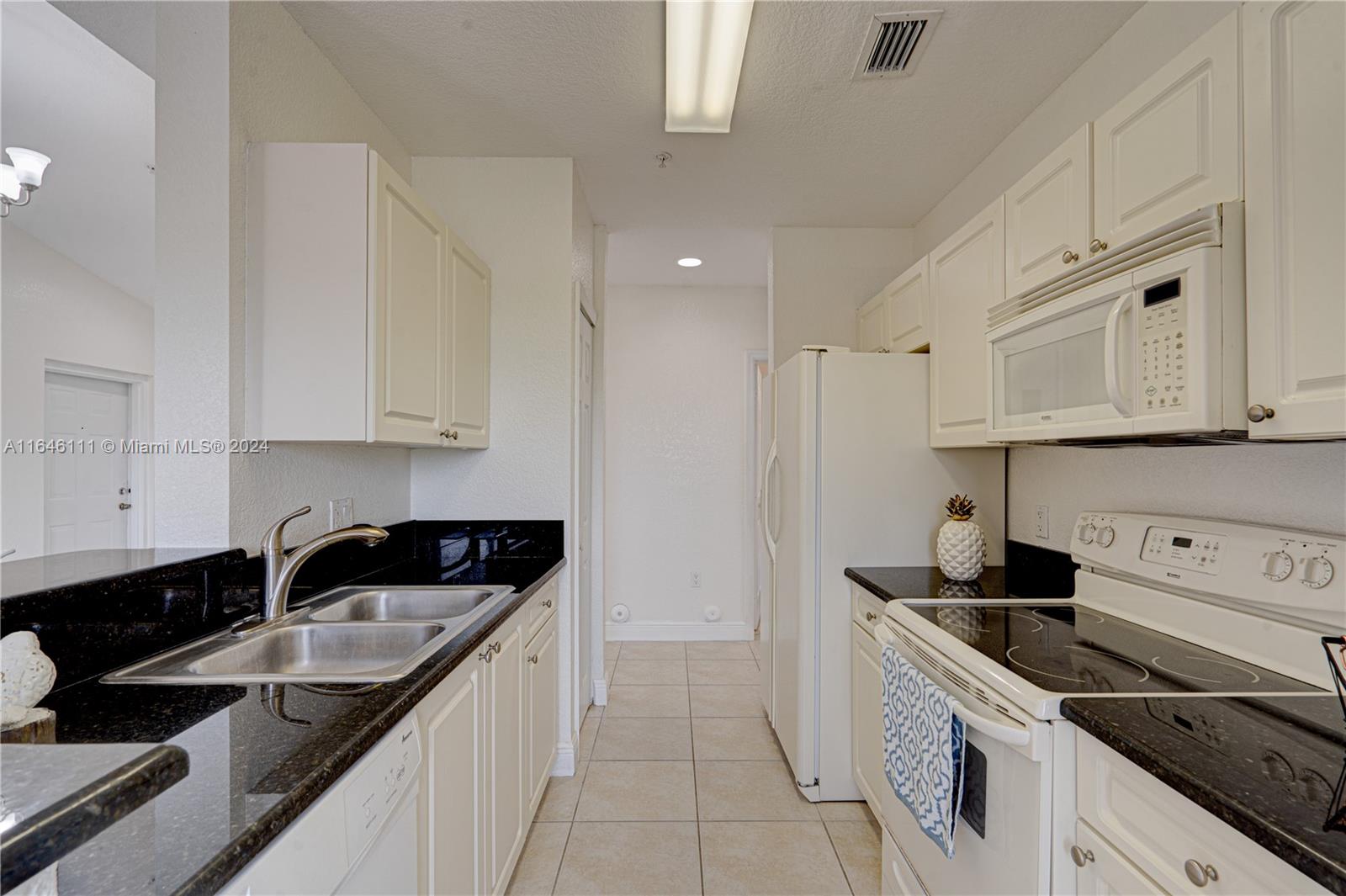21130 SW 87th Ave # 303