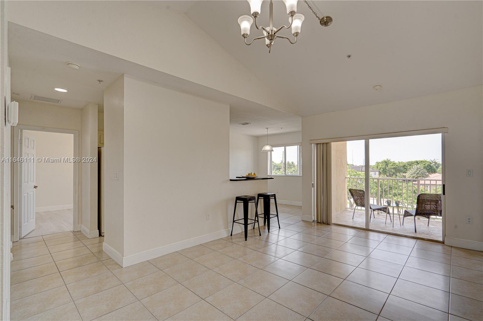 21130 SW 87th Ave # 303