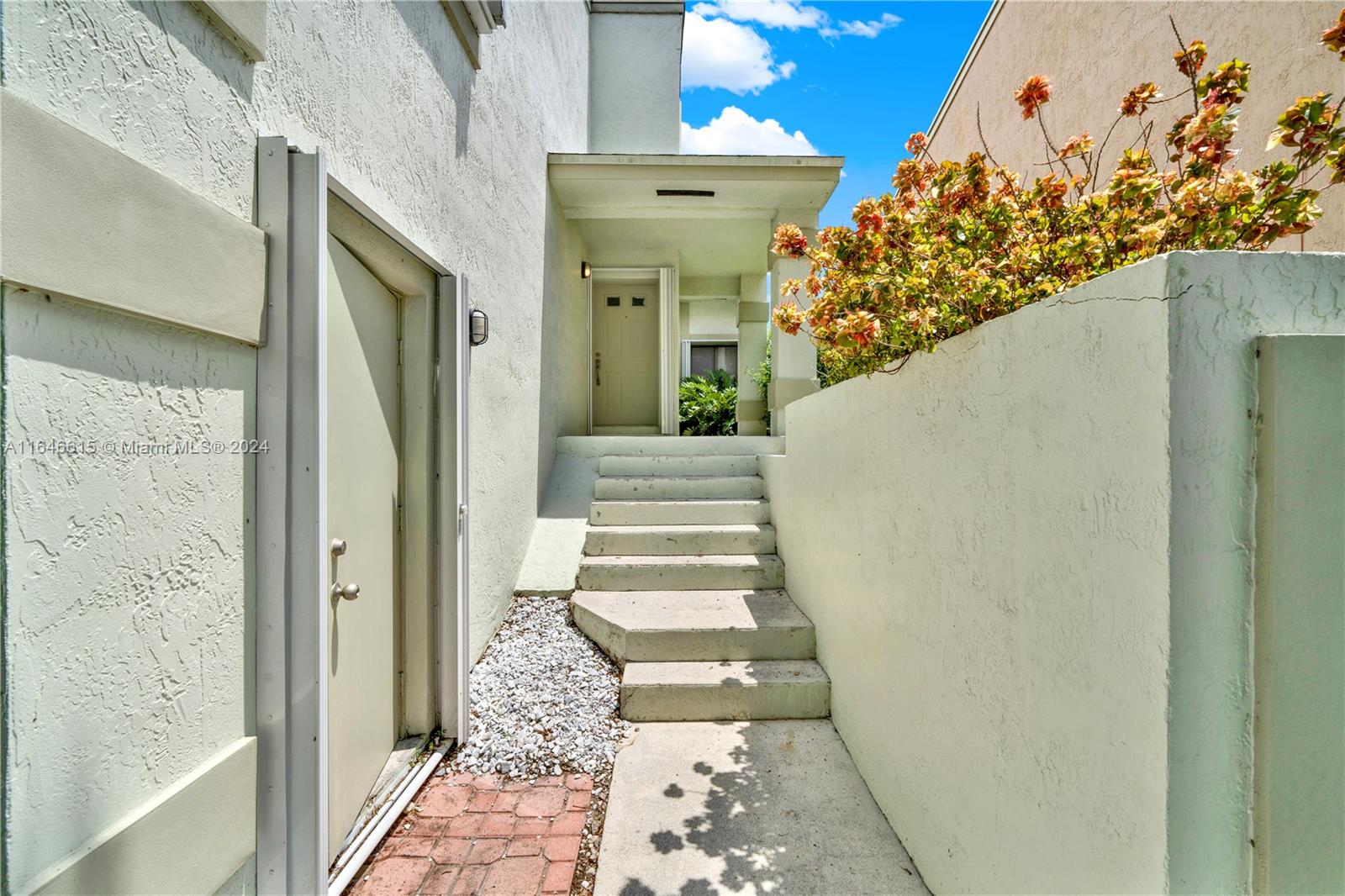 22005 SW 100th Pl