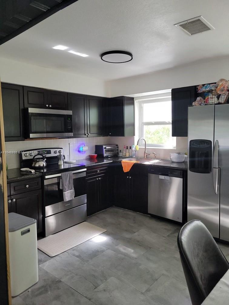 6301 Jefferson St # 6301