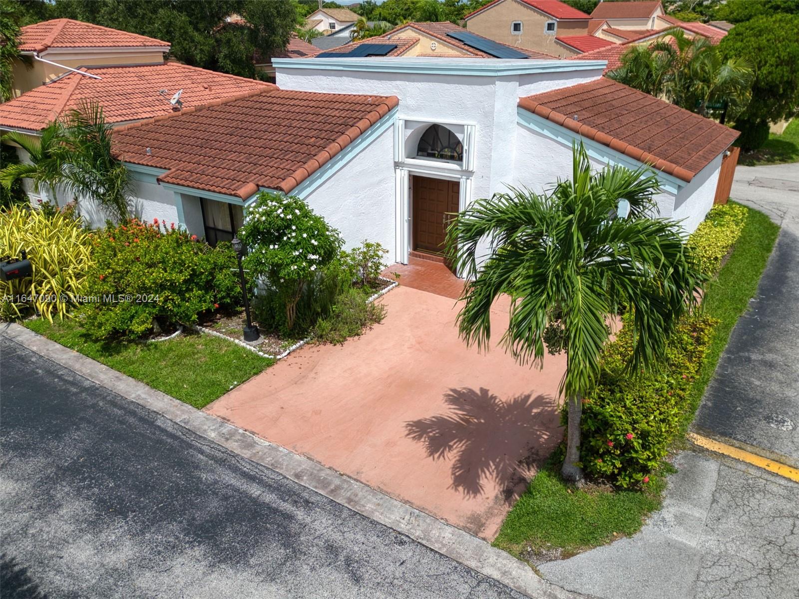462 SW 87th Ct