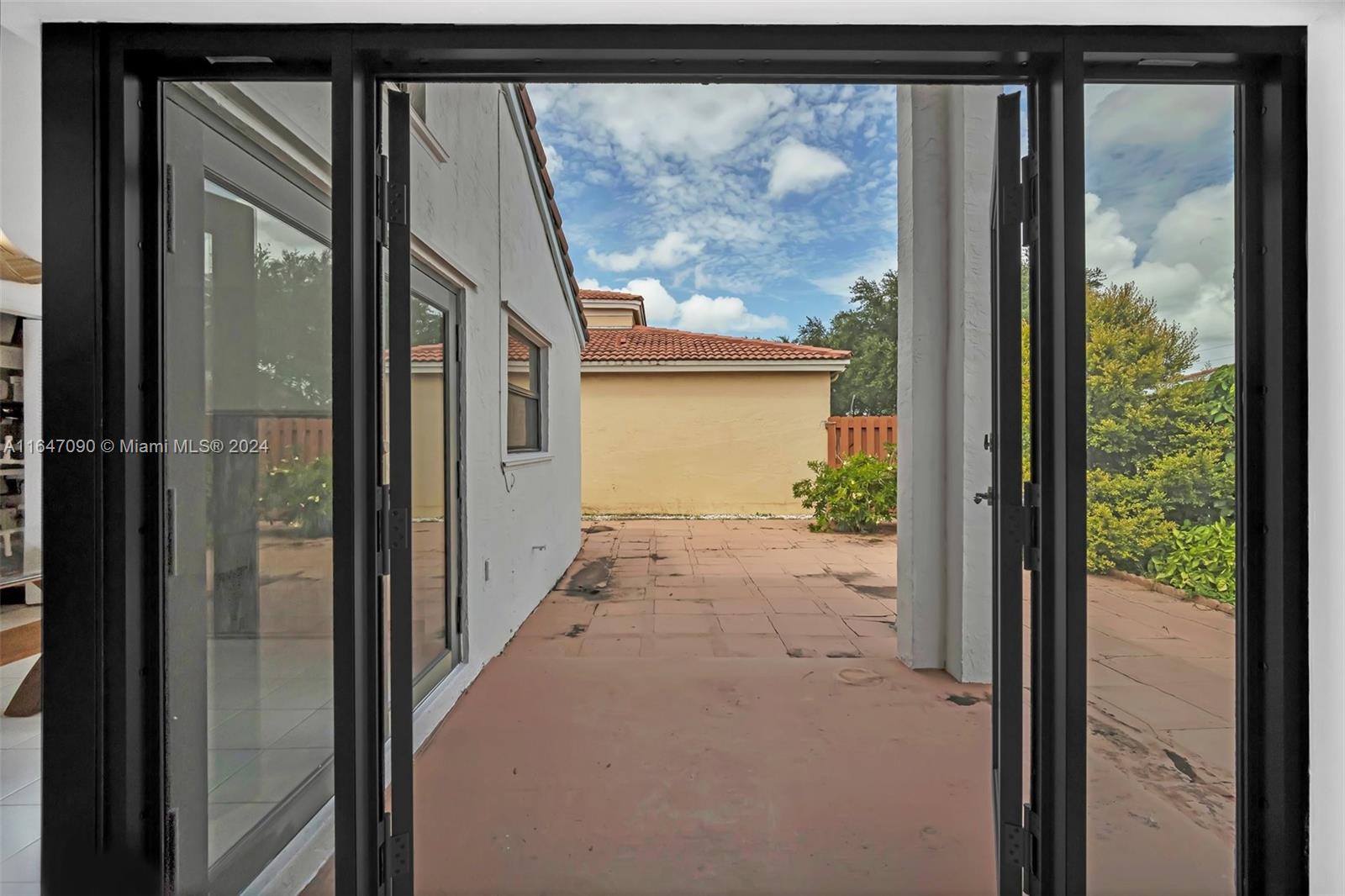 462 SW 87th Ct