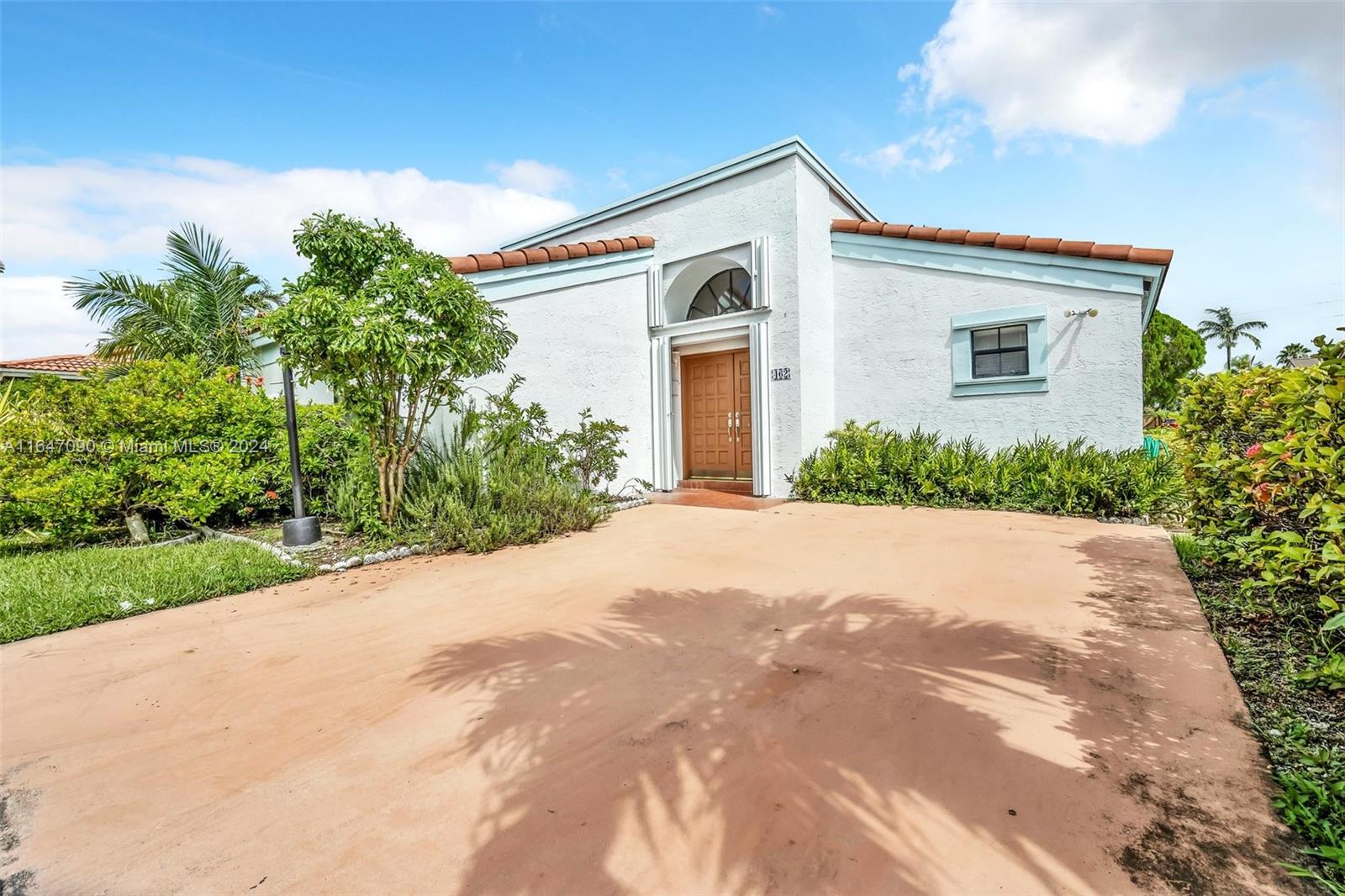 462 SW 87th Ct