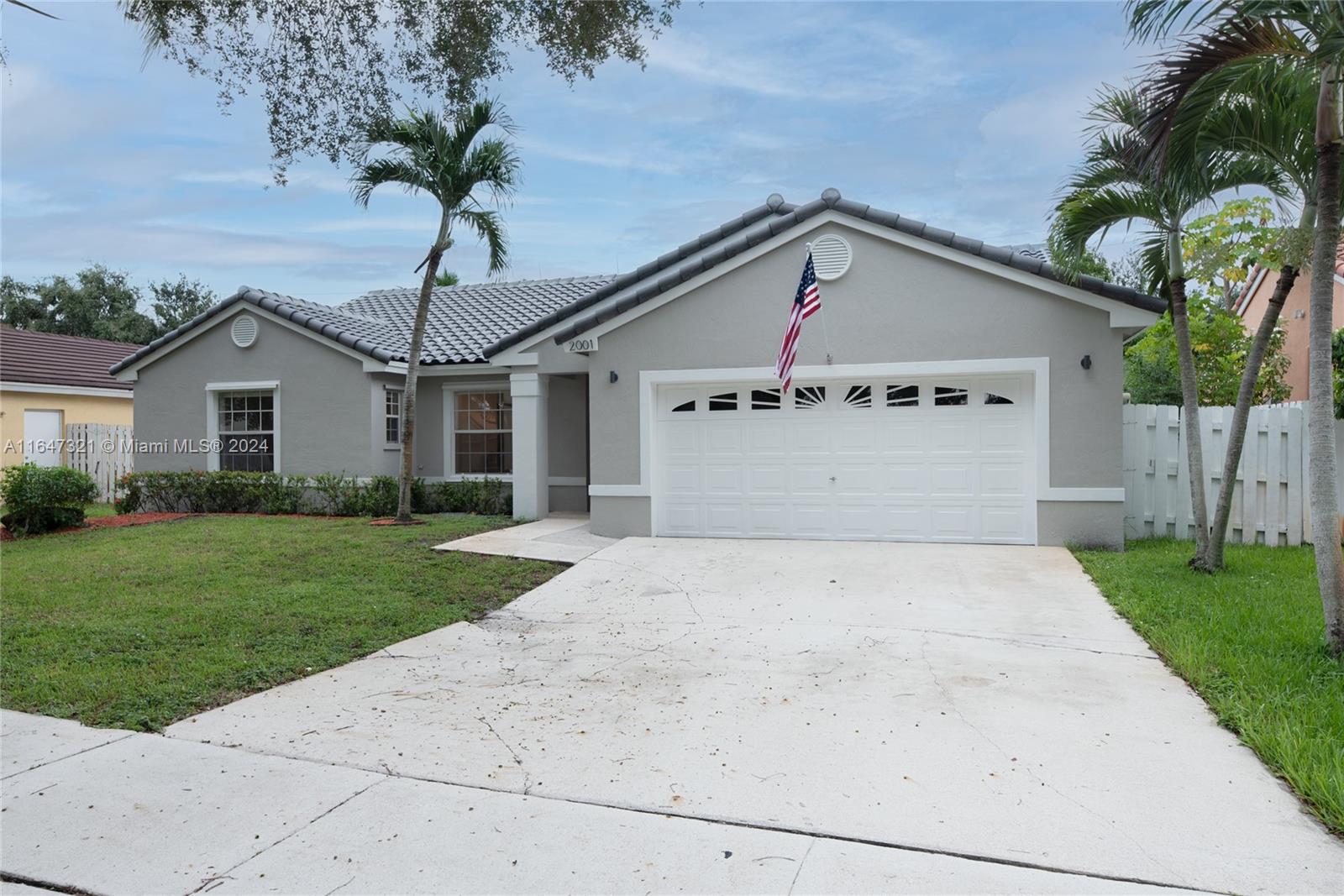 2001 SW 136th Way