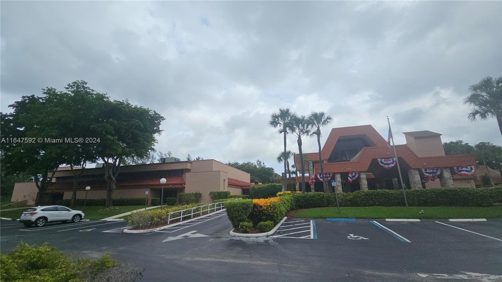 3190 Holiday Springs Blvd # 303 Unit: 4-303