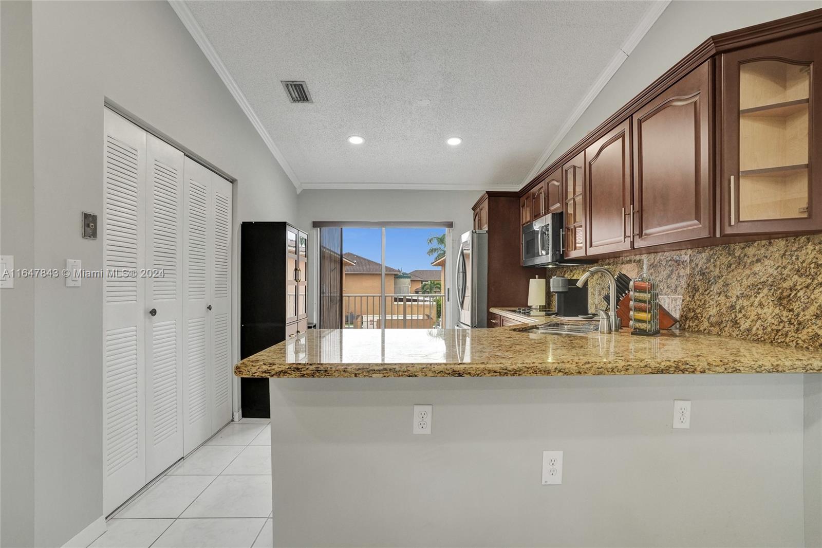 3570 W 80th St # 202 Unit: 58-202