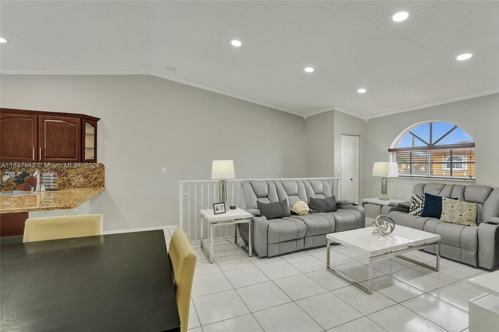 3570 W 80th St # 202 Unit: 58-202