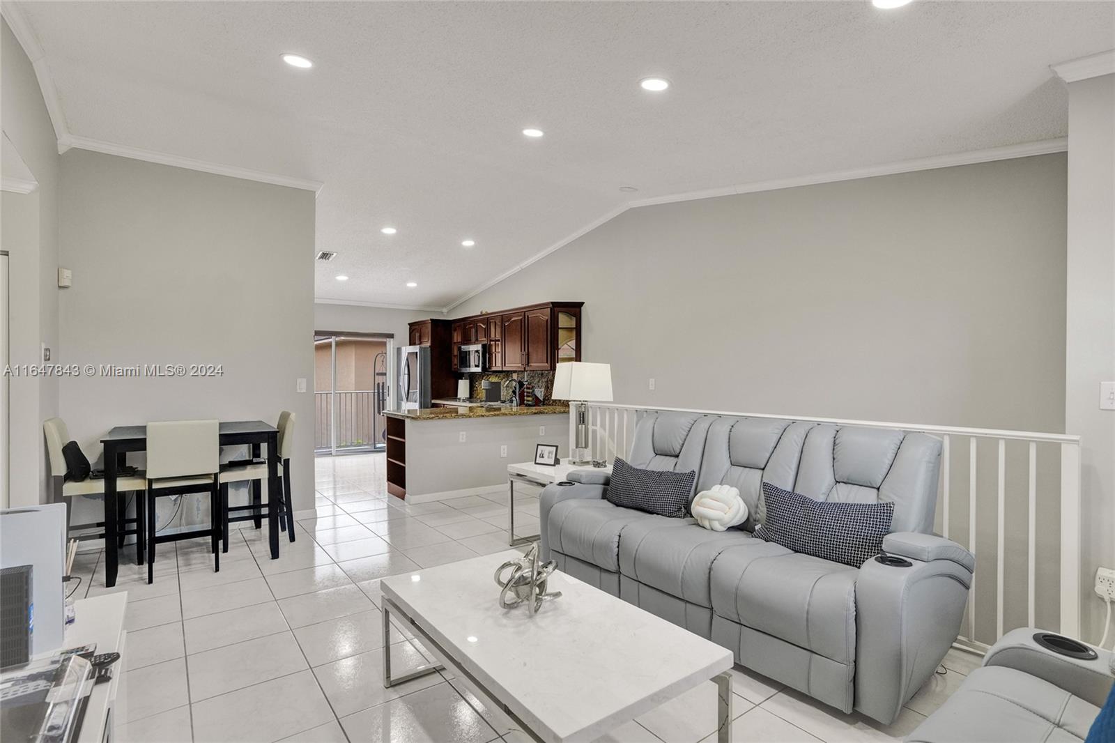 3570 W 80th St # 202 Unit: 58-202