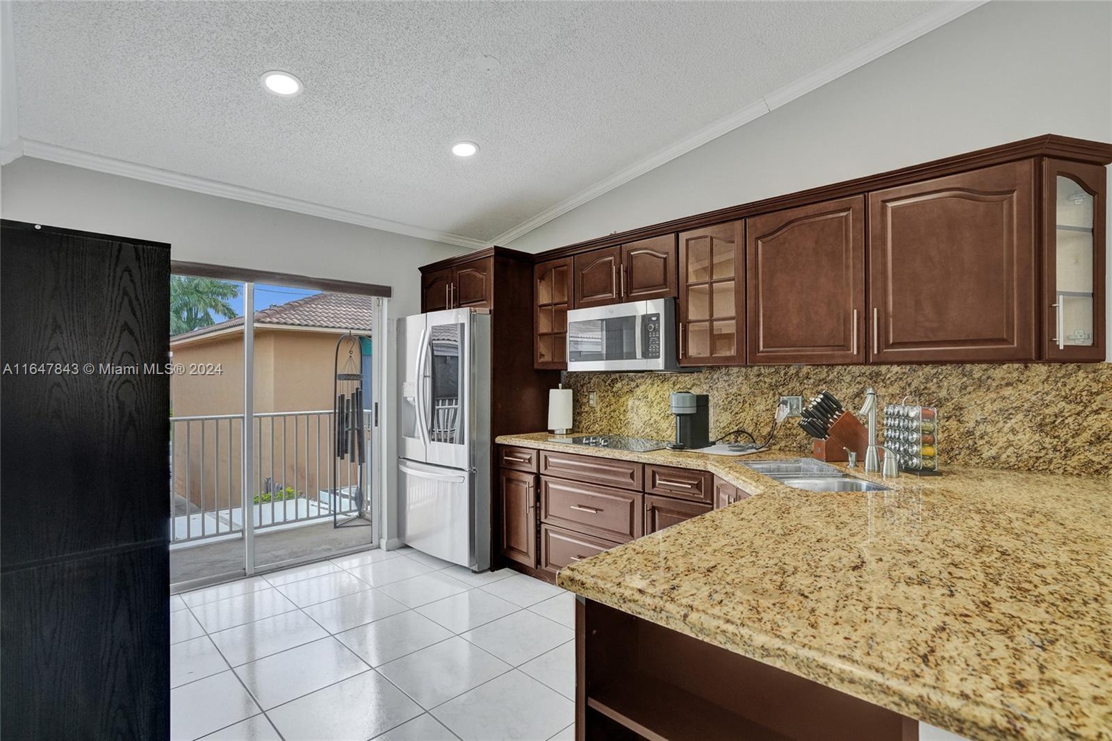 3570 W 80th St # 202 Unit: 58-202