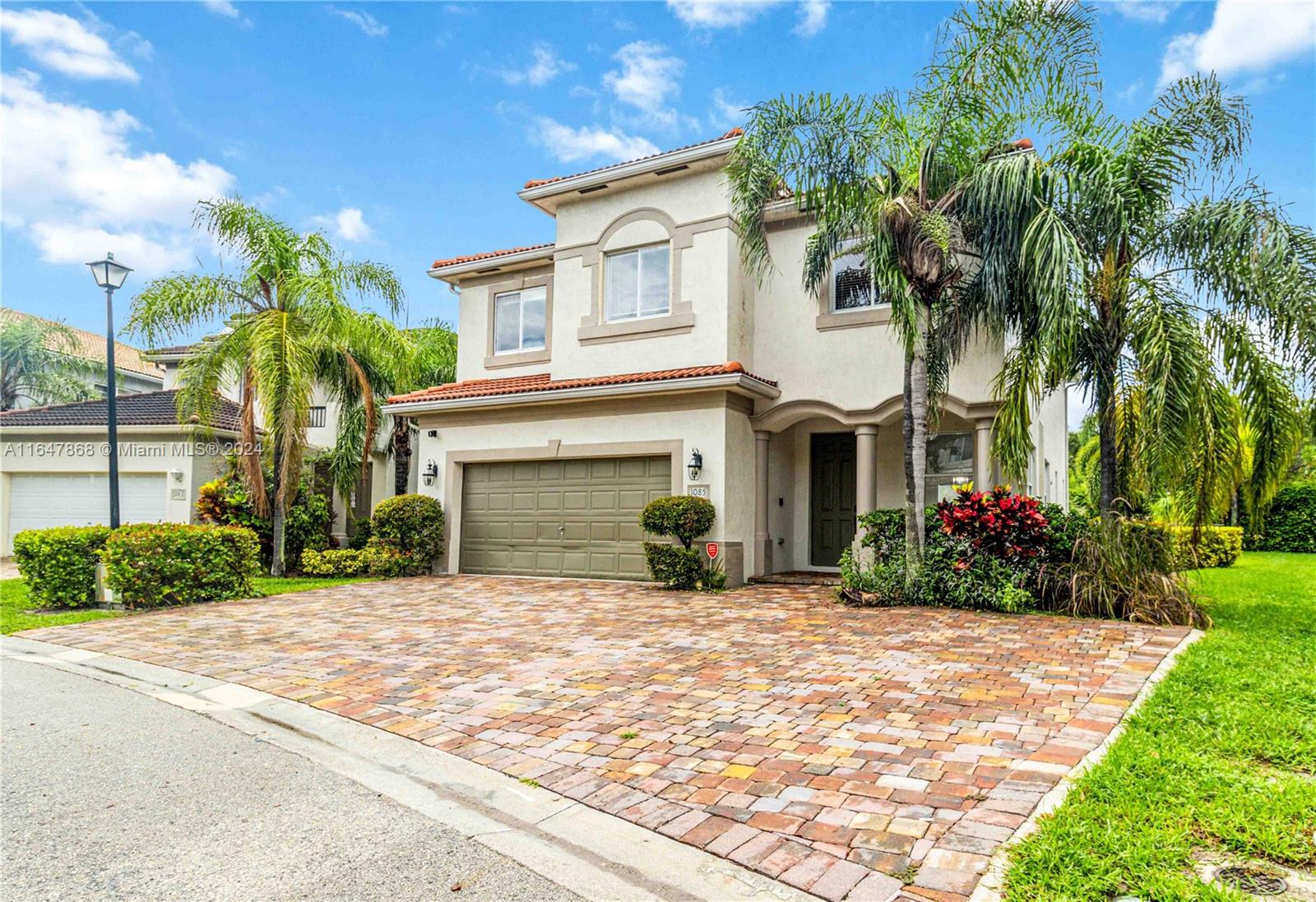 1085 Center Stone Ln