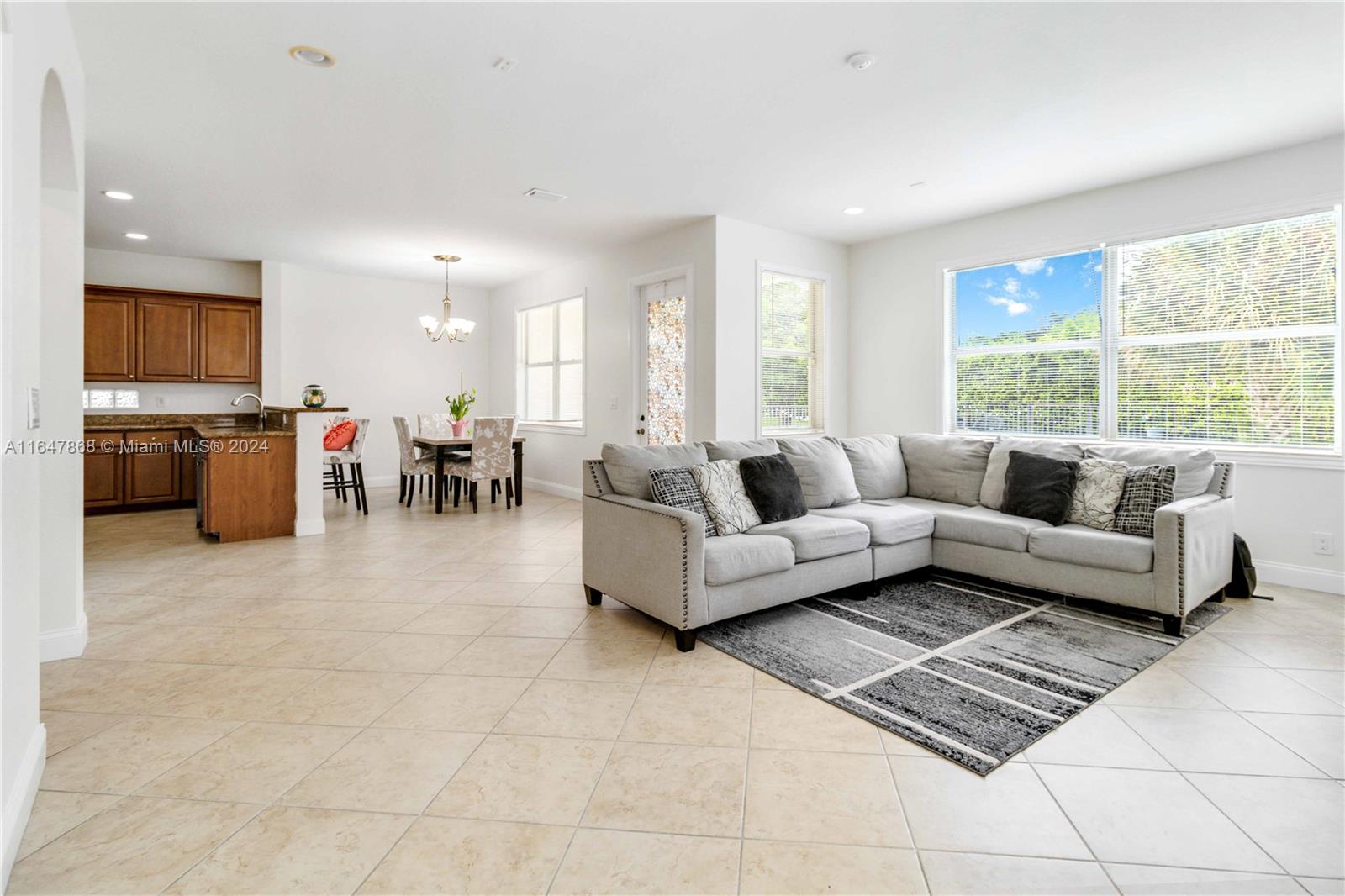 1085 Center Stone Ln