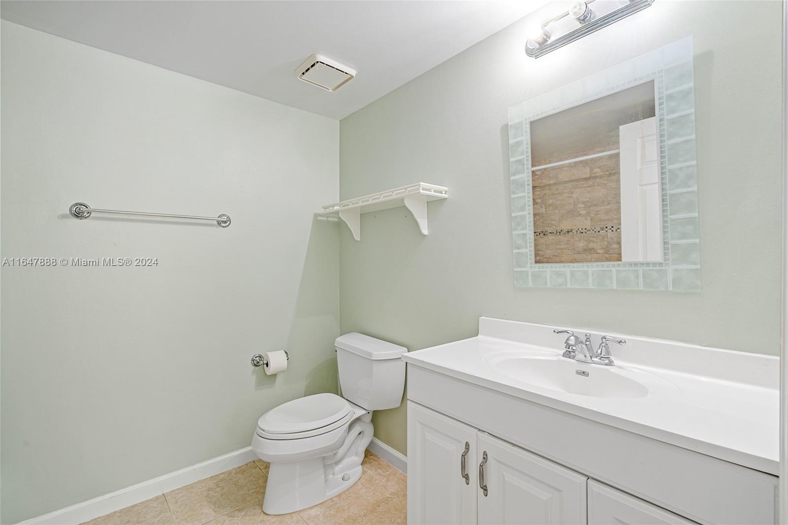 8270 SW 149th Ct # 104 Unit: 10-104
