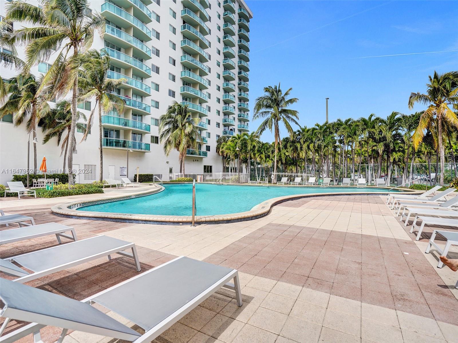 19380 Collins Ave # 214