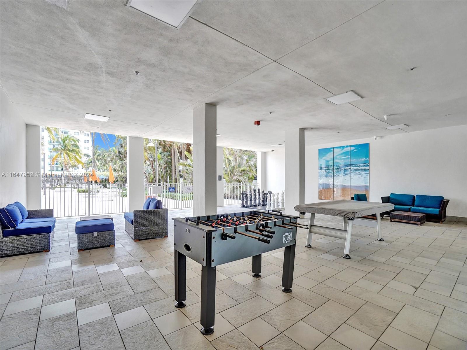 19380 Collins Ave # 214
