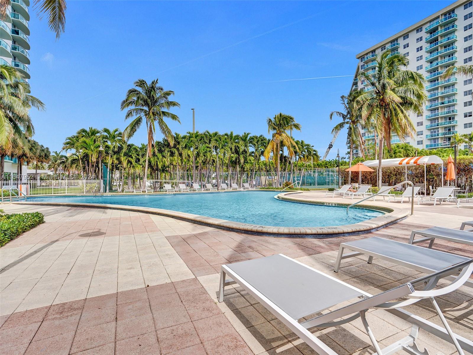 19380 Collins Ave # 214