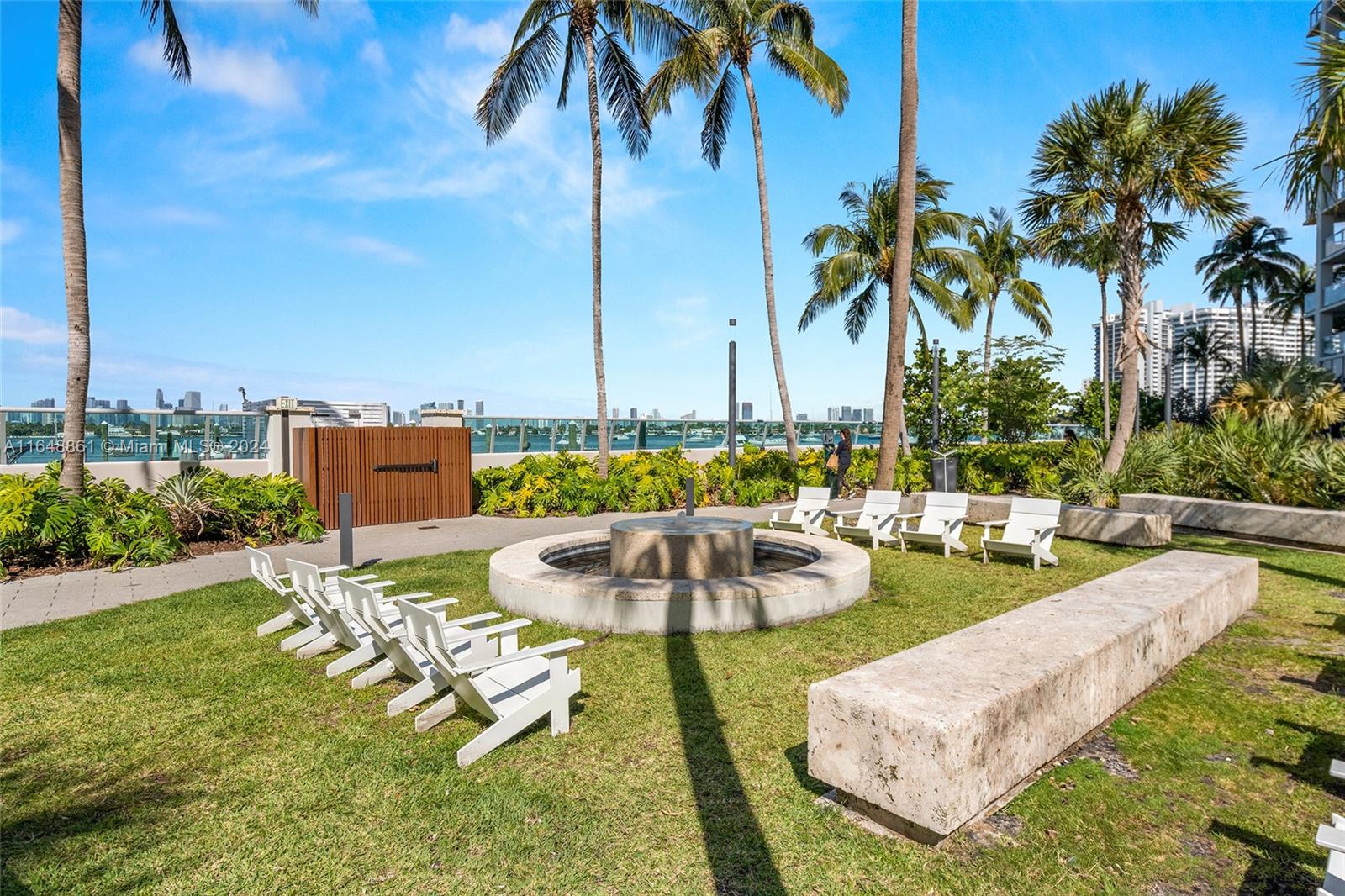 1500 Bay Rd # 558S