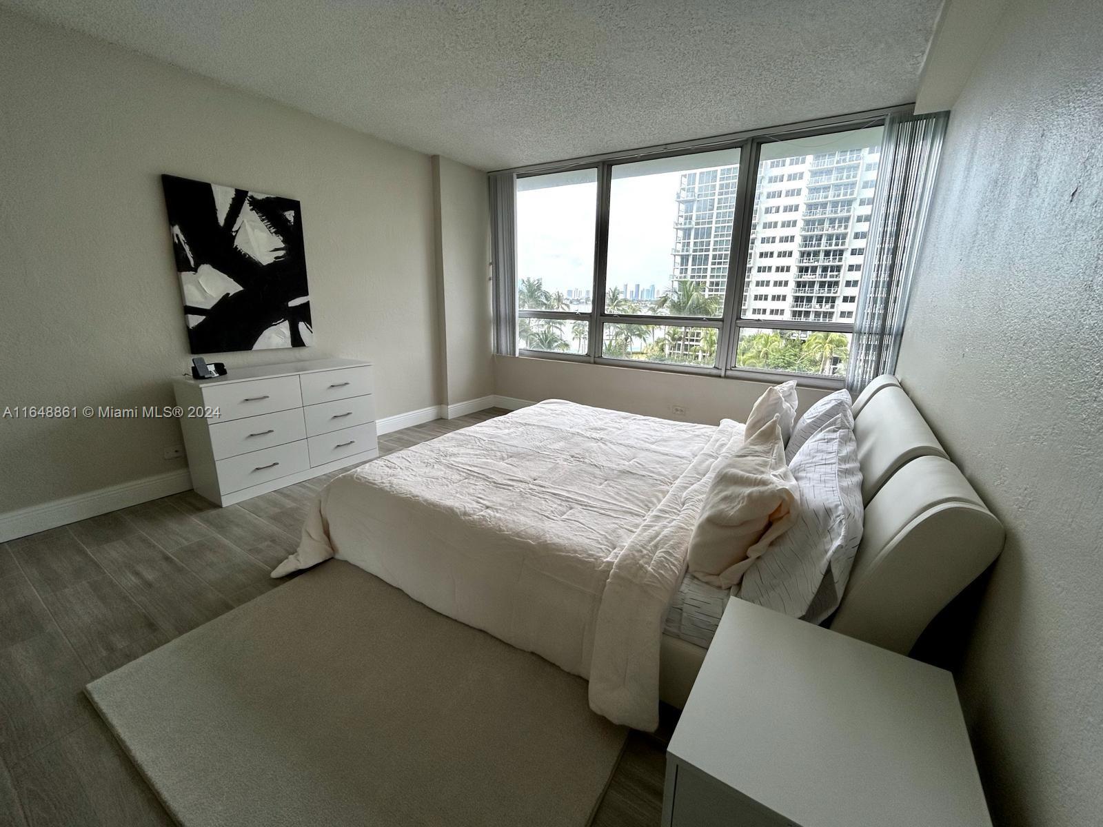 1500 Bay Rd # 558S