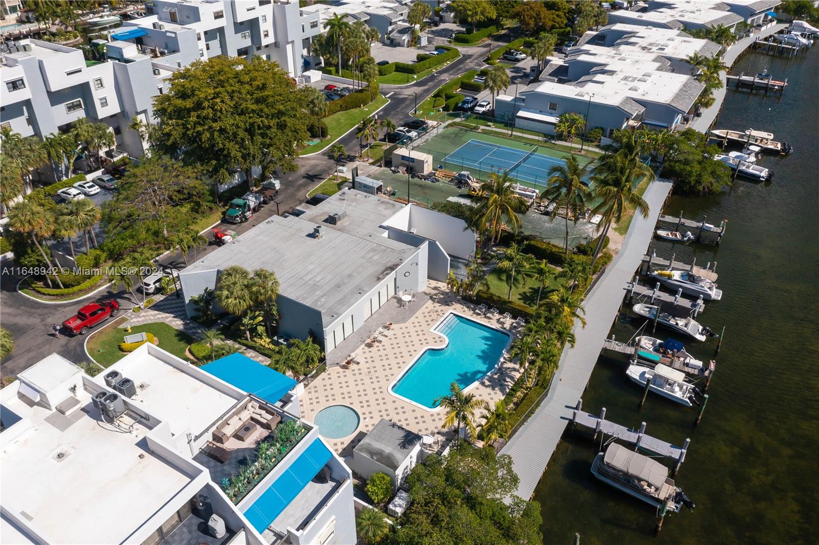 393 Poinciana Dr # 1224