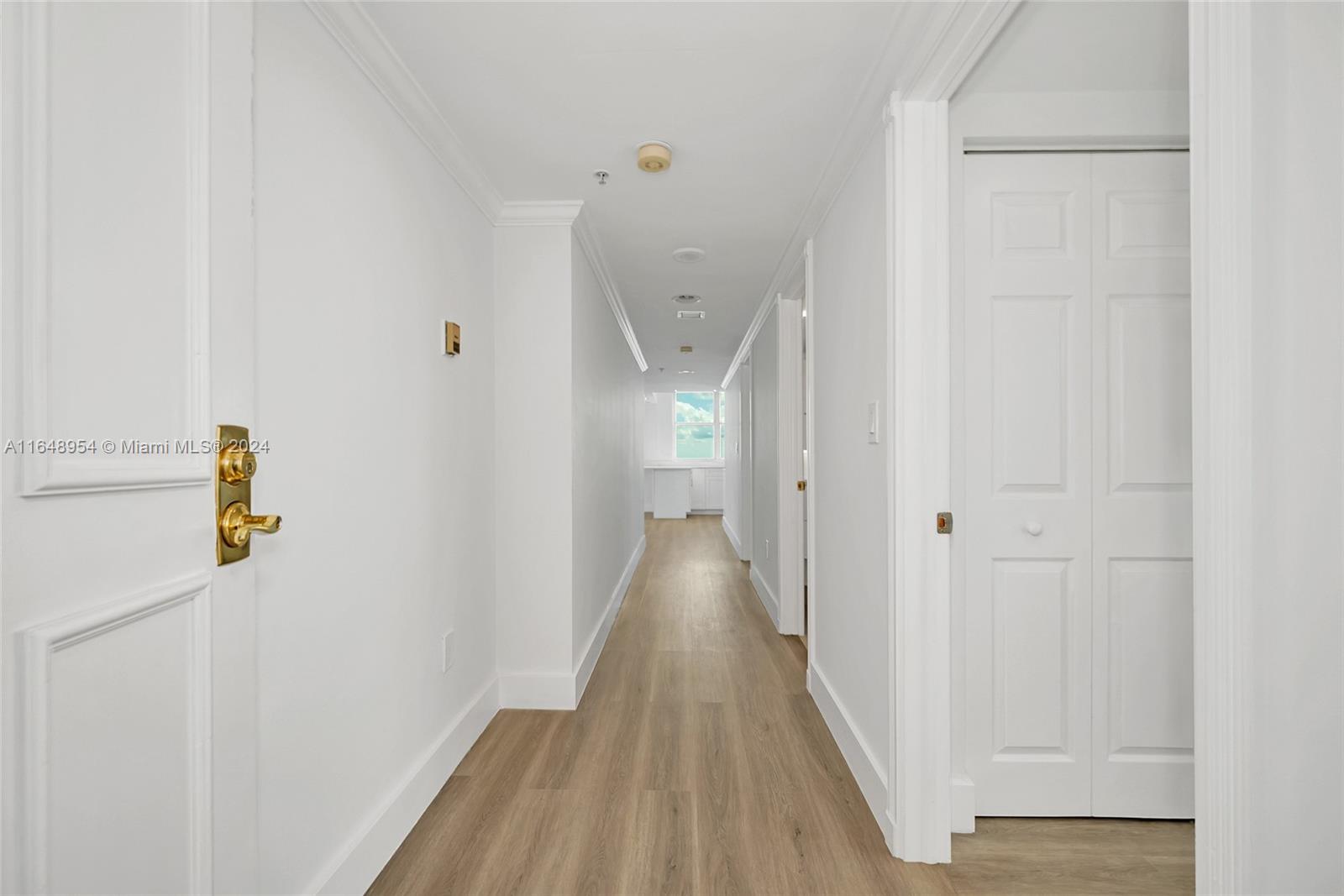 800 CLAUGHTON ISLAND DR # 905