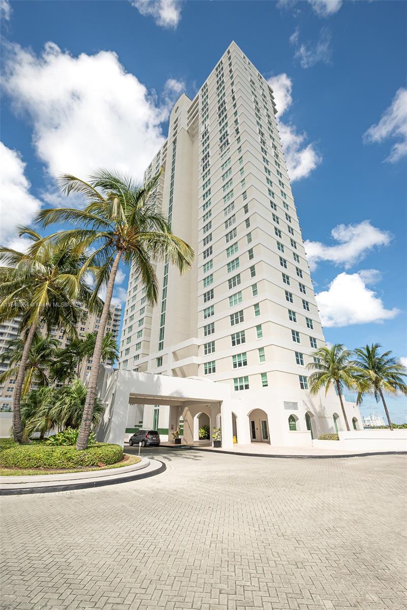 800 CLAUGHTON ISLAND DR # 905