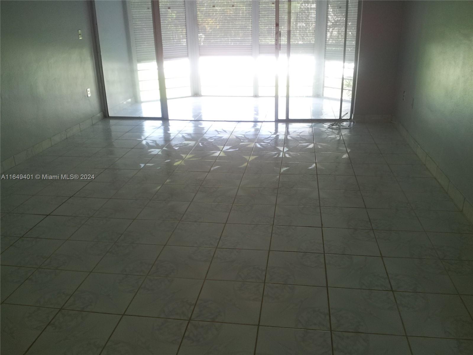 1401 NE 191st St # D205