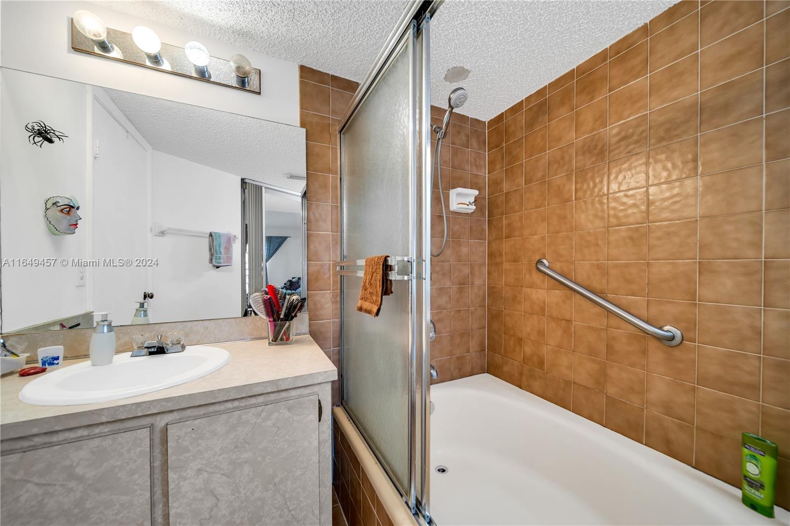 1350 SW 122nd Ave # 306