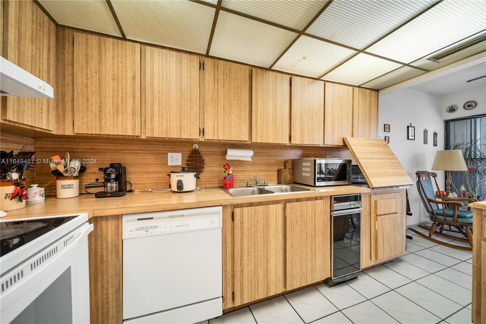 1350 SW 122nd Ave # 306