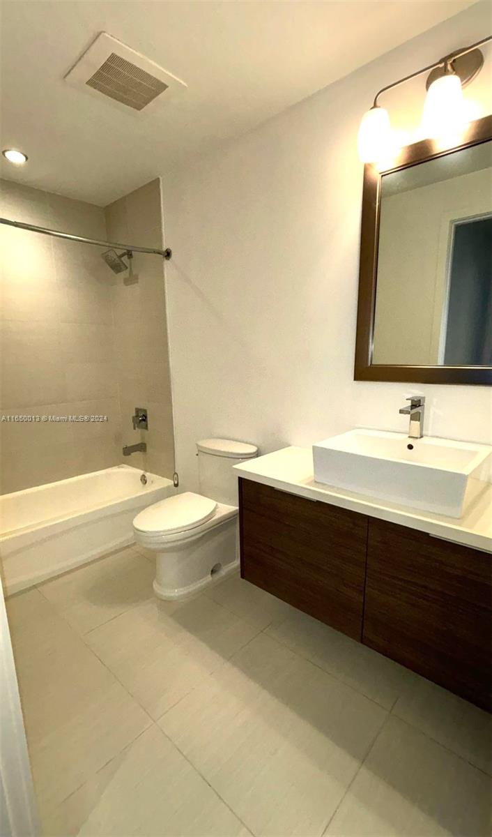 1010 SW 2nd Ave # 2007