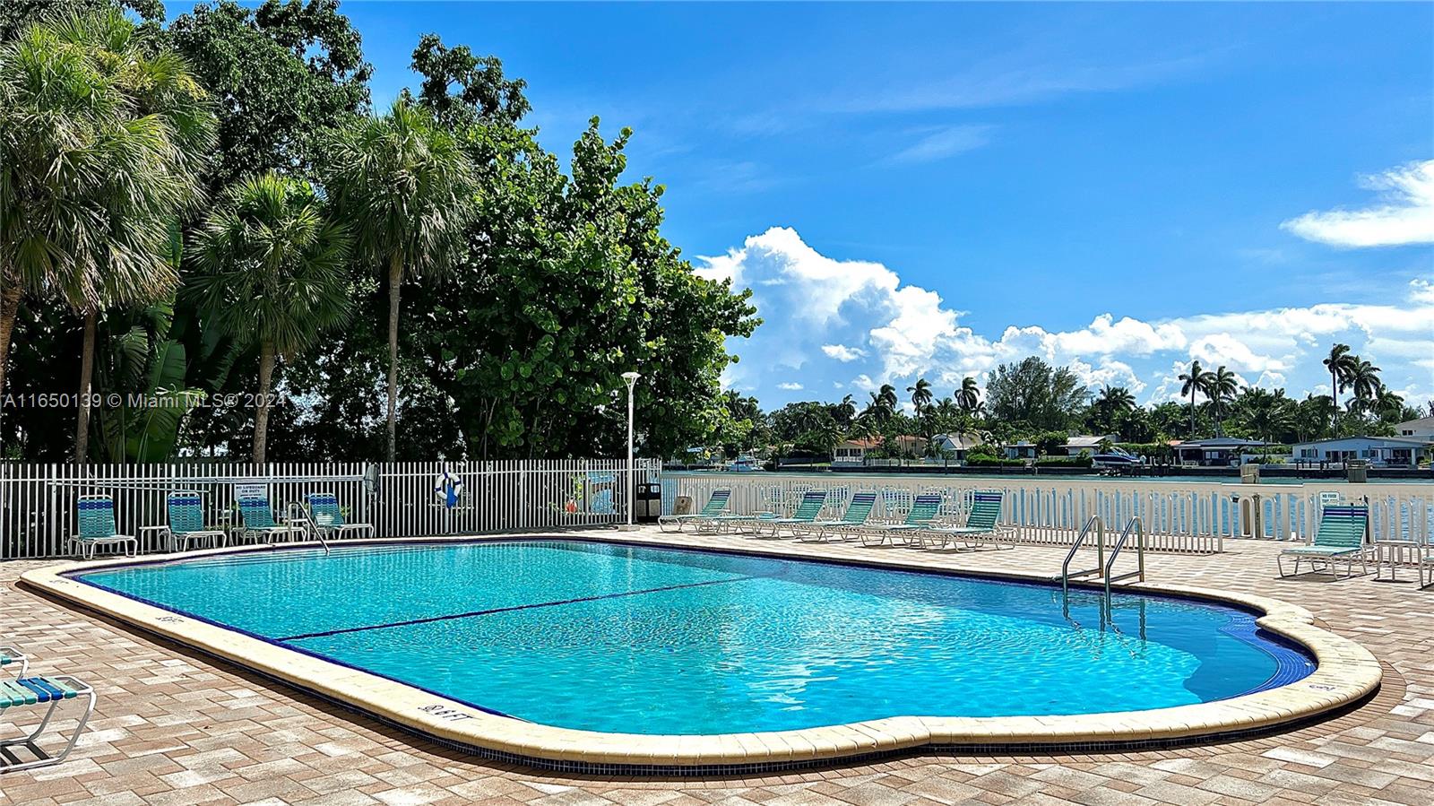 1455 N Treasure Dr # L Unit: PH-L