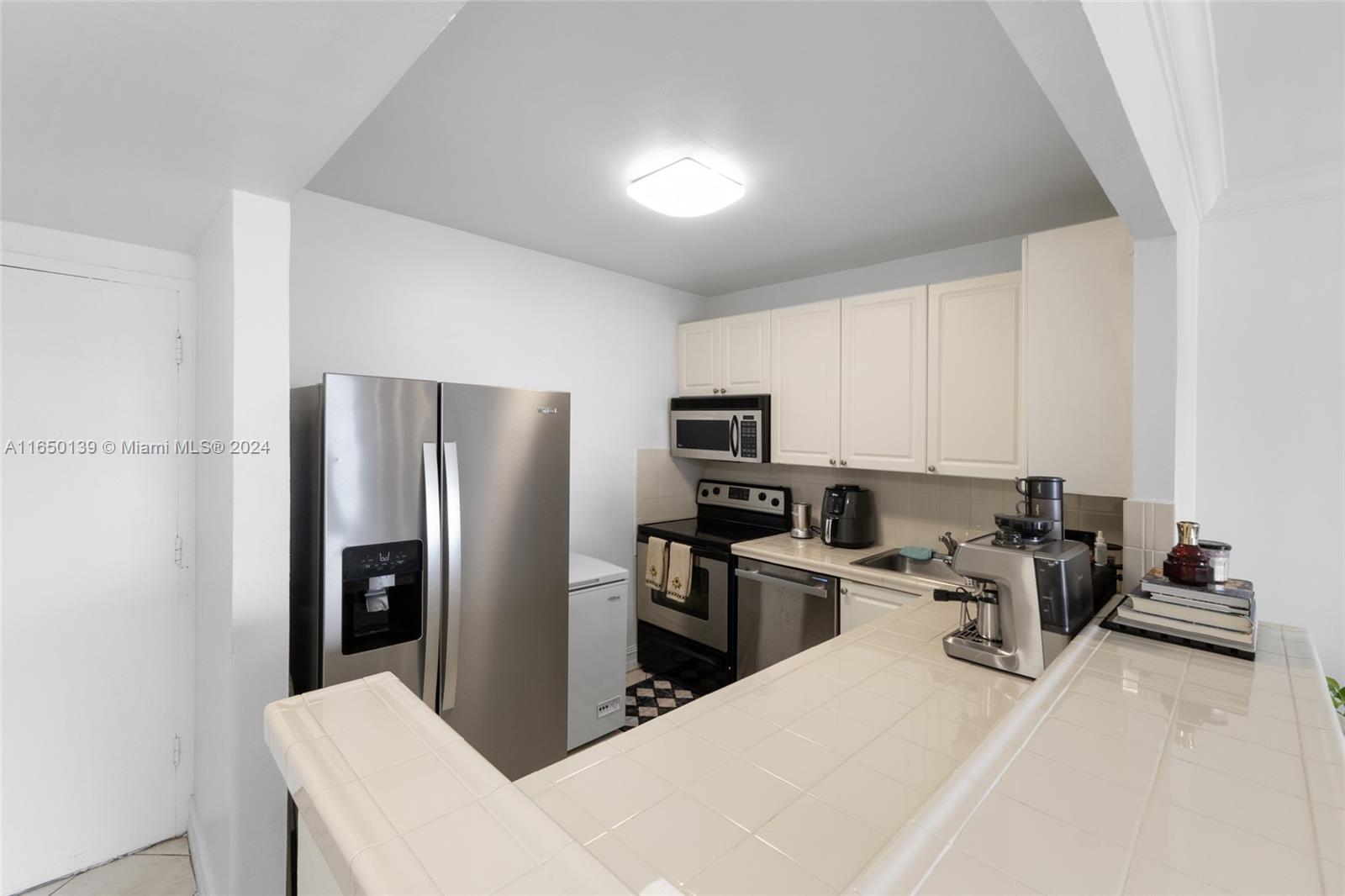 1455 N Treasure Dr # L Unit: PH-L