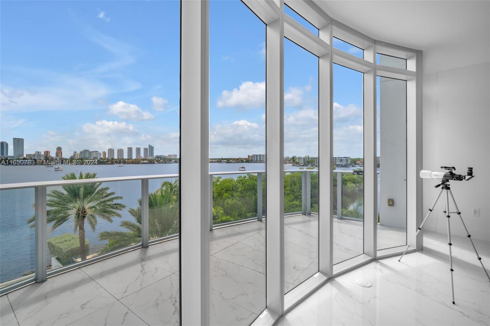 17111 Biscayne Blvd # 411