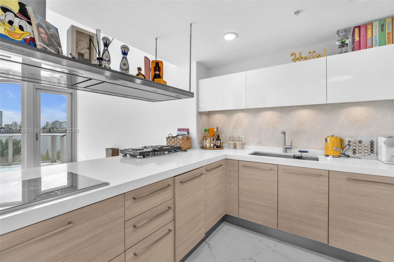 17111 Biscayne Blvd # 411