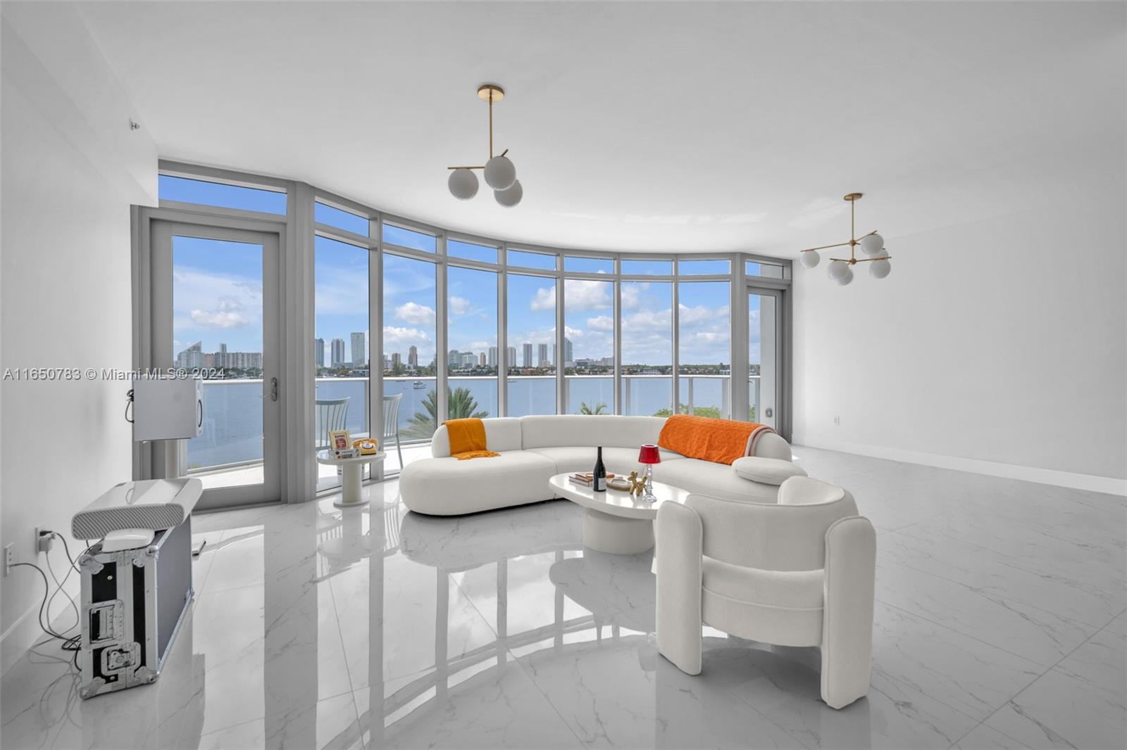 17111 Biscayne Blvd # 411