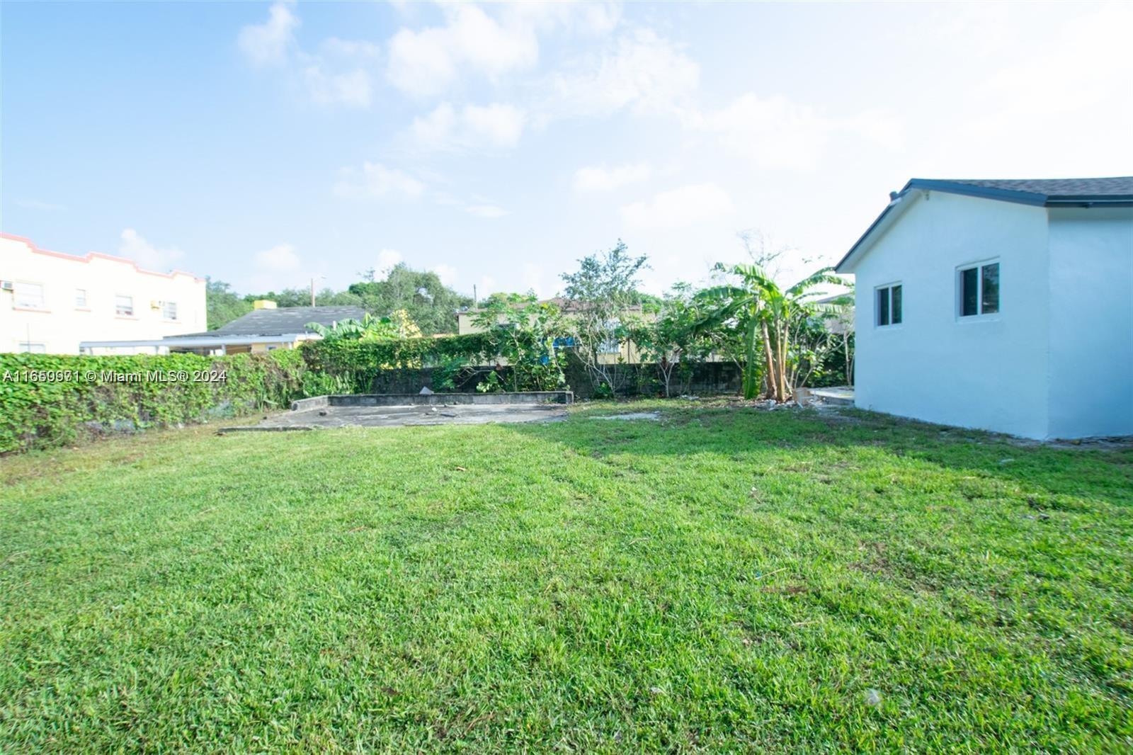 2324 NW 14th Ave # 0
