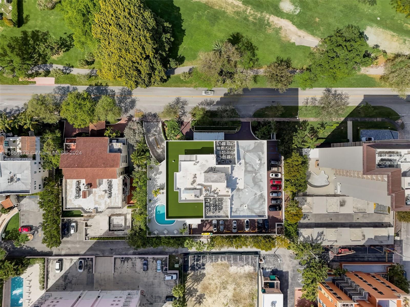 720 Coral Way # 14P
