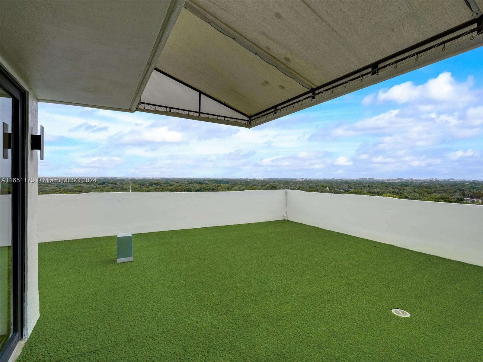 720 Coral Way # 14P