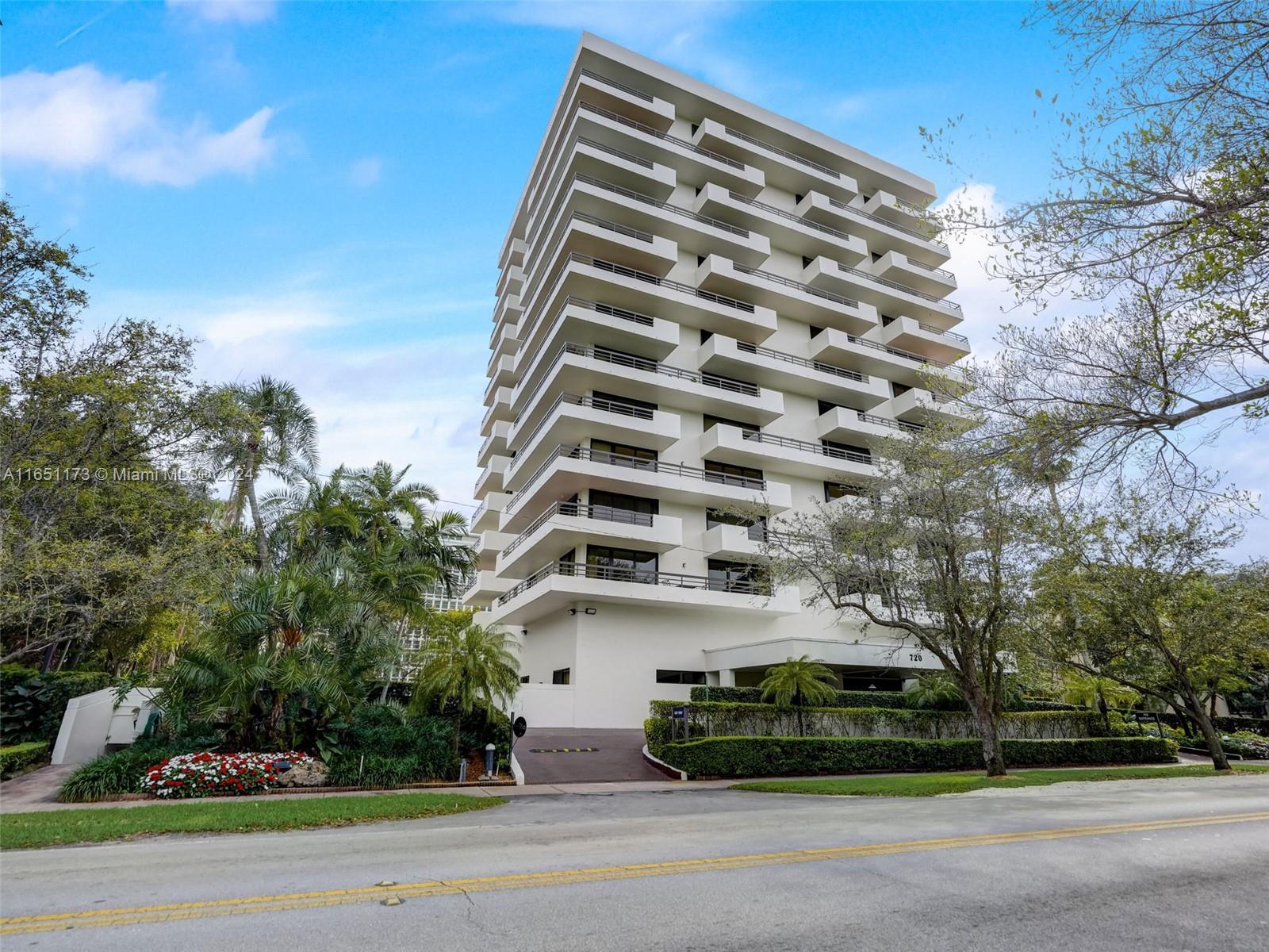 720 Coral Way # 14P