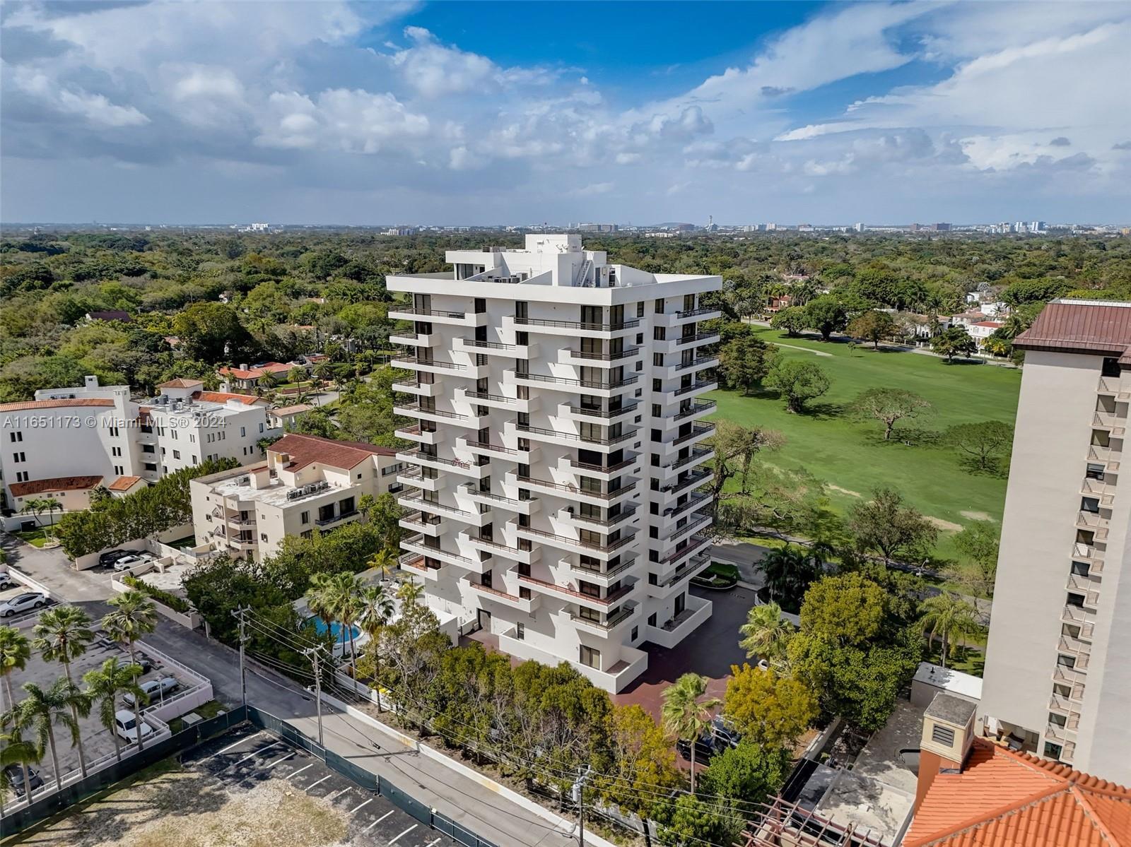 720 Coral Way # 14P