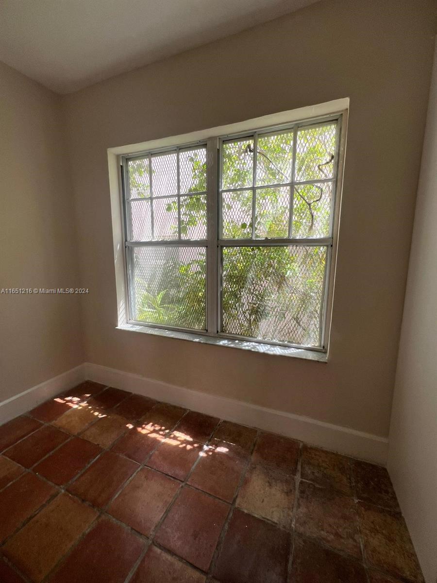 754 Meridian Ave # 15